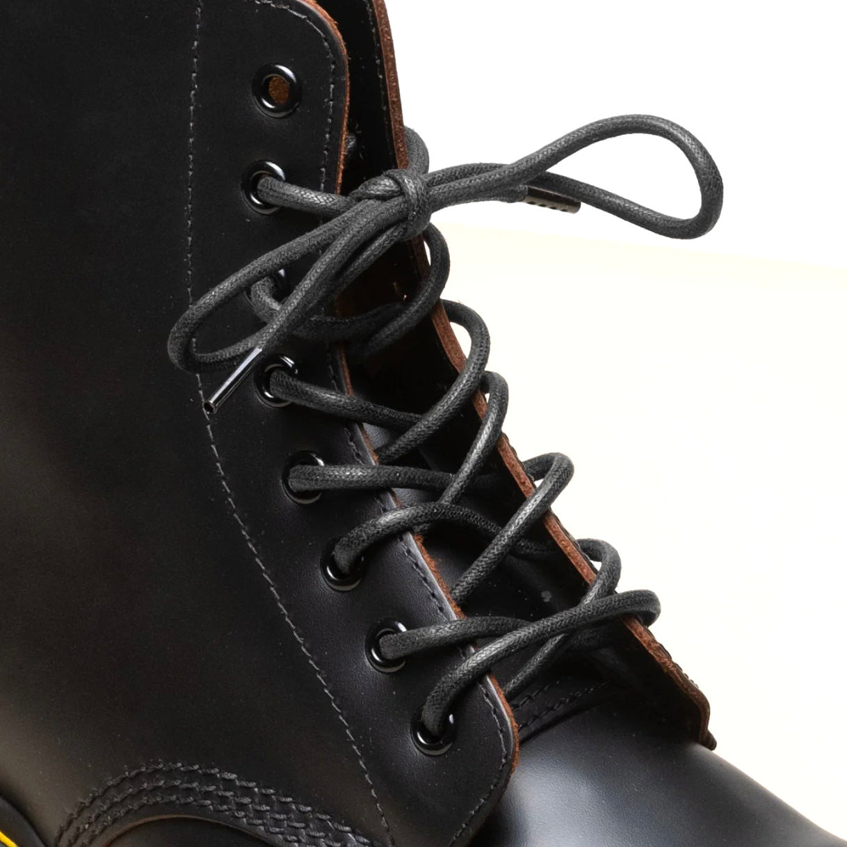 Round Waxed Laces 60cm - Black / Black Matt